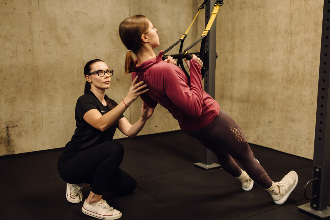 Siłownia jako terapia – jak trening wpływa na samopoczucie psychiczne?